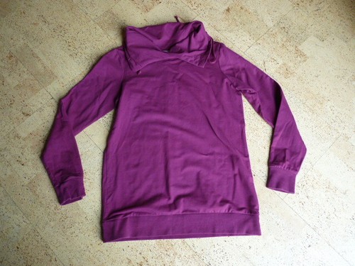 Tcm sweatshirt wellness shirt - sweatshirt,